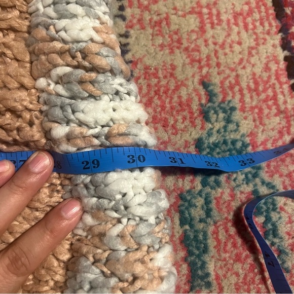 Lauren Conrad infinity scarf - Picture 4 of 4